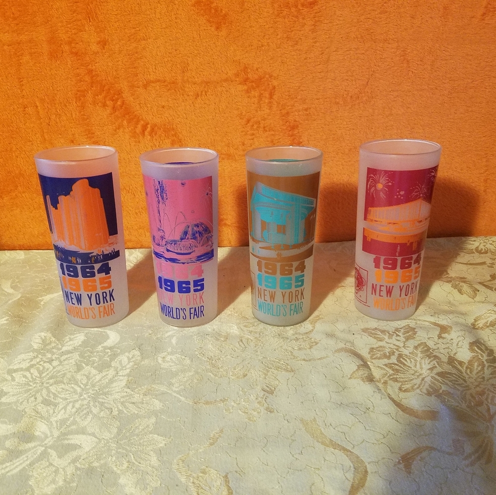 4 Vtg New York World's Fair Glasses 1964-65